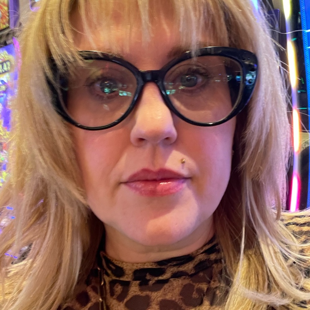 Meet your Posher, Rebecca